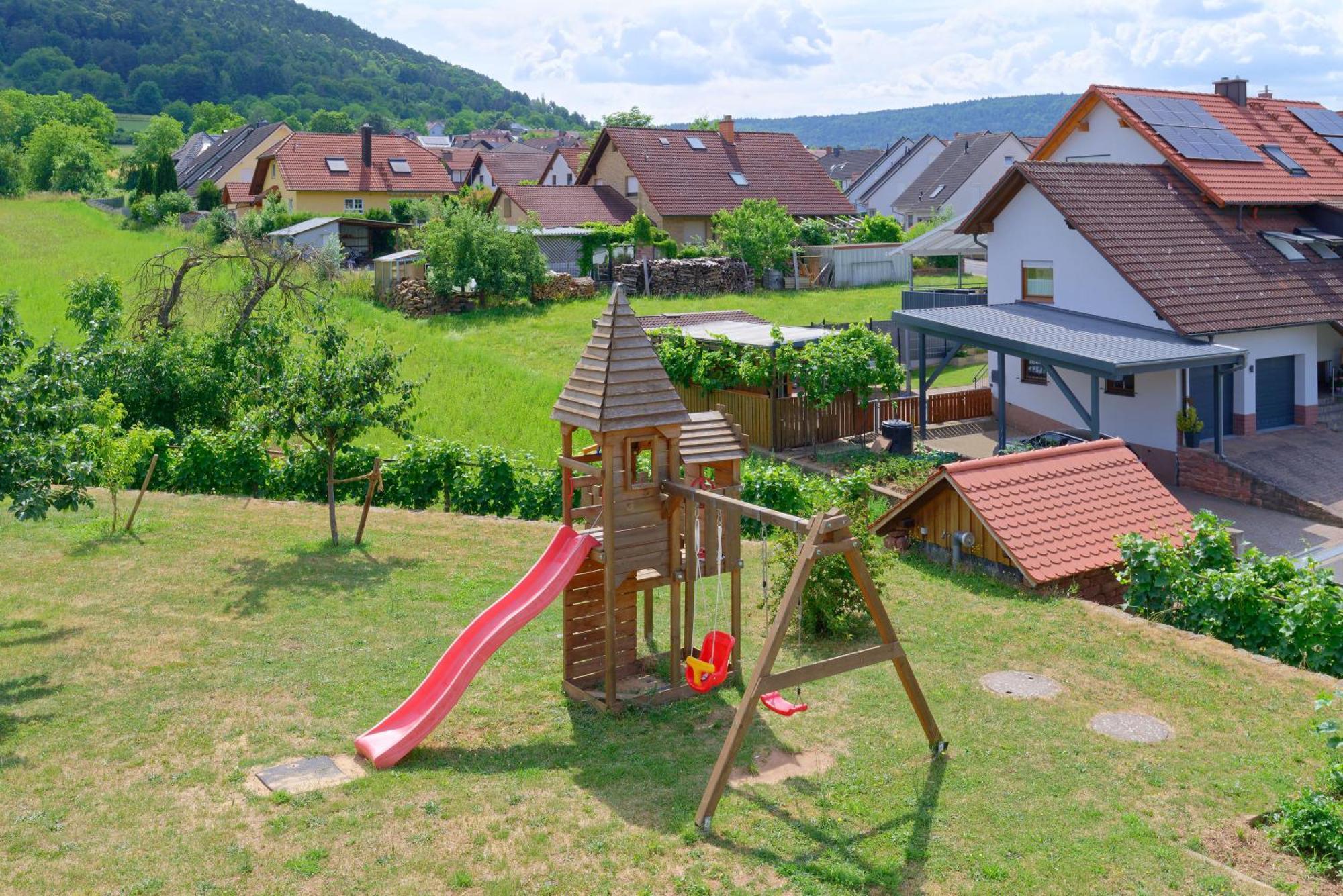 Main-Vinotel Weingut Helmstetter Buergstadt Exterior foto
